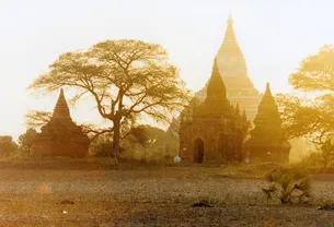 Burma/Myanmar – Ayeyarwady, Pagodenfeld in Old Bagan